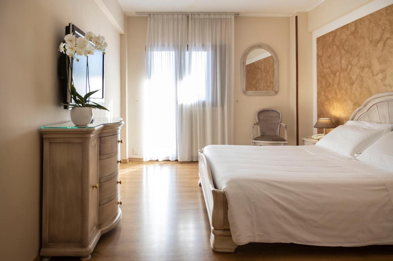 Grand Hotel Del Parco 페스카세롤리 외부 사진