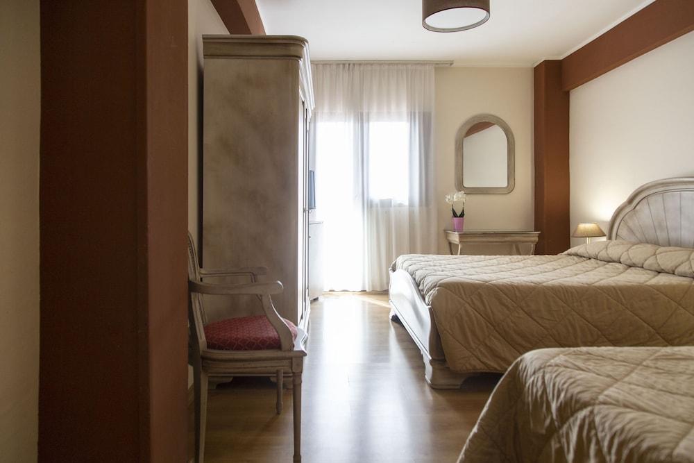 Grand Hotel Del Parco 페스카세롤리 외부 사진