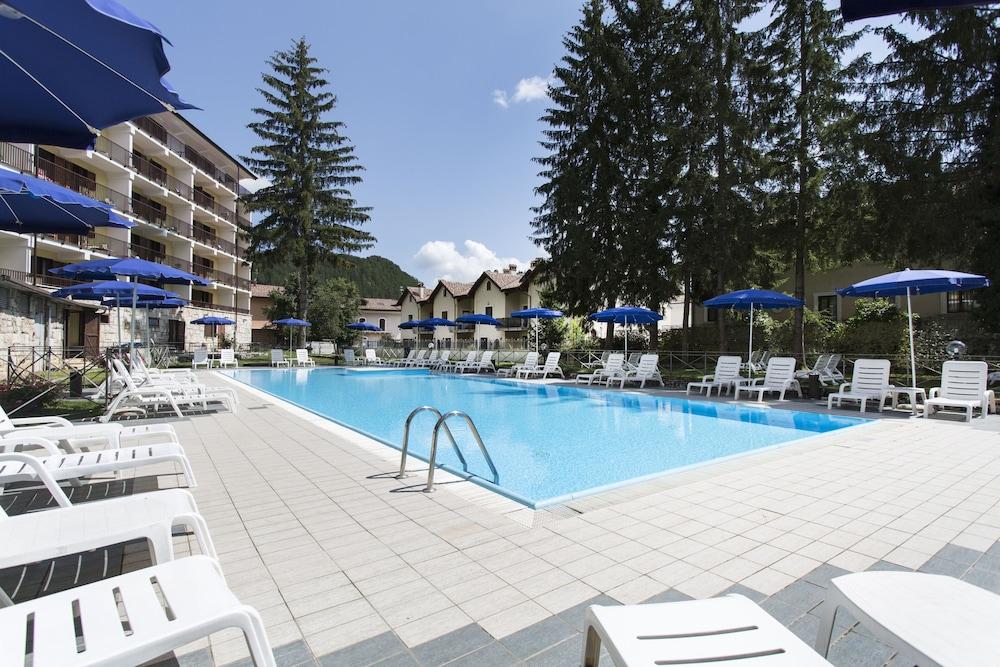 Grand Hotel Del Parco 페스카세롤리 외부 사진