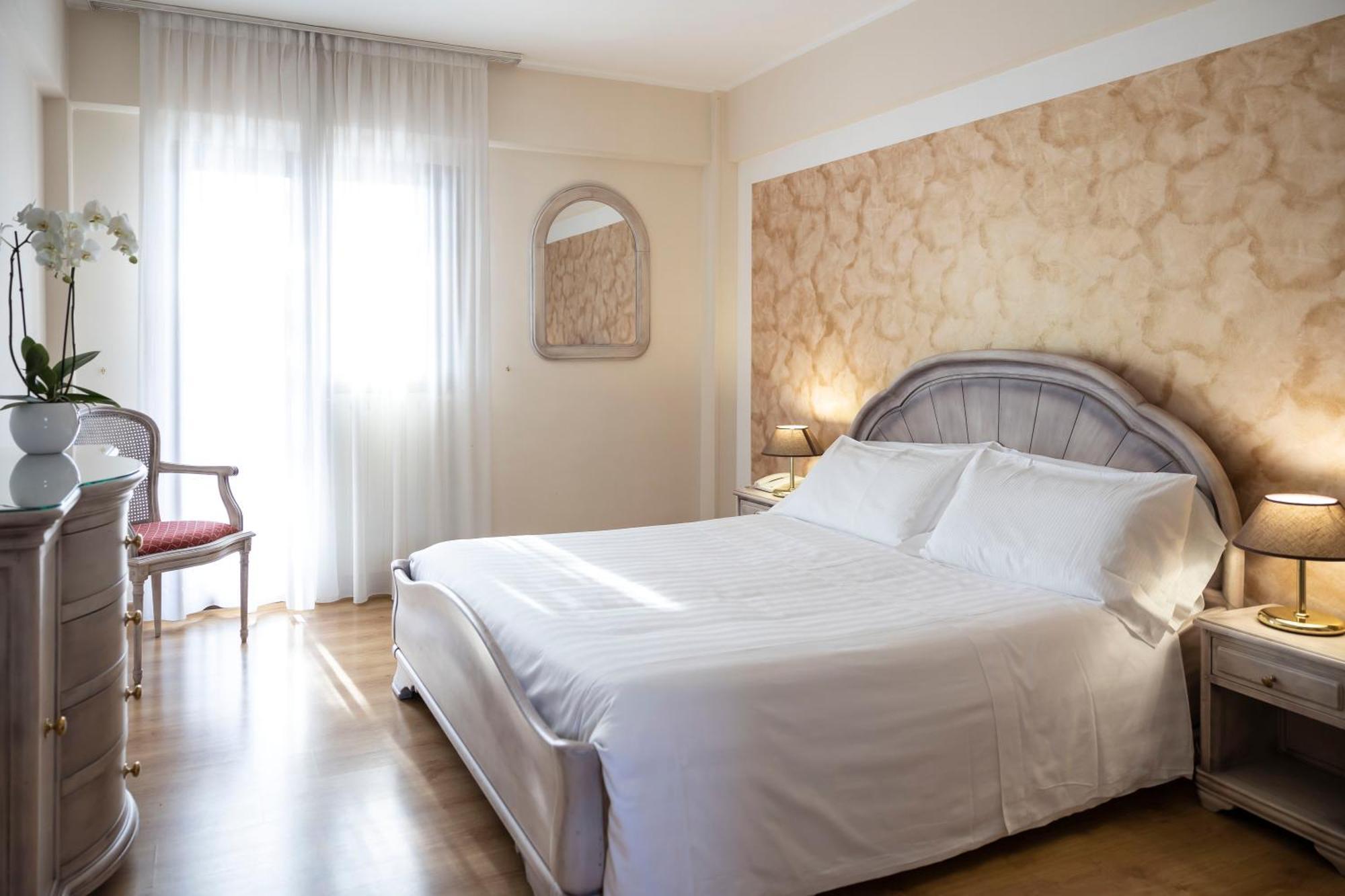 Grand Hotel Del Parco 페스카세롤리 객실 사진