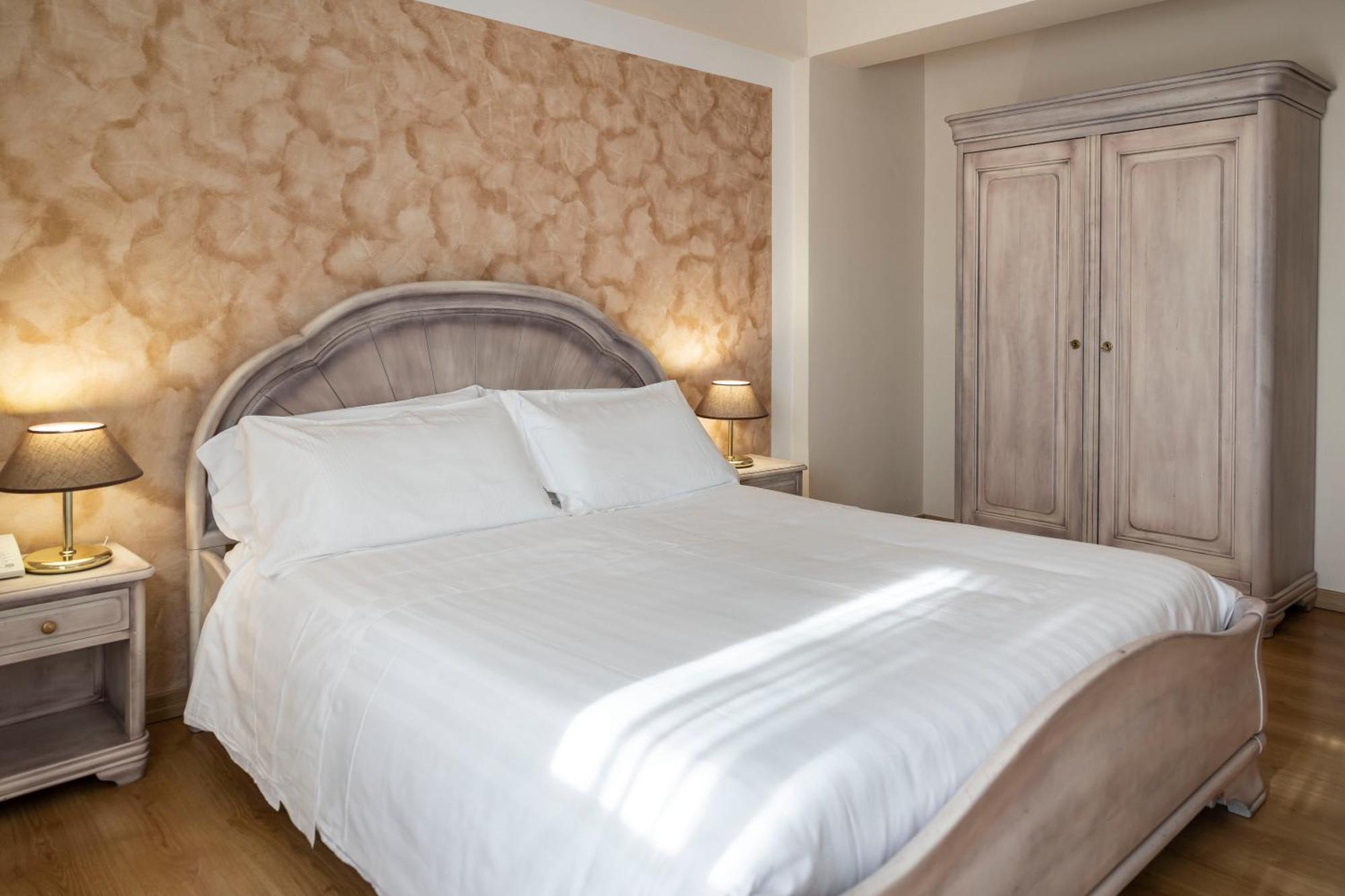 Grand Hotel Del Parco 페스카세롤리 객실 사진
